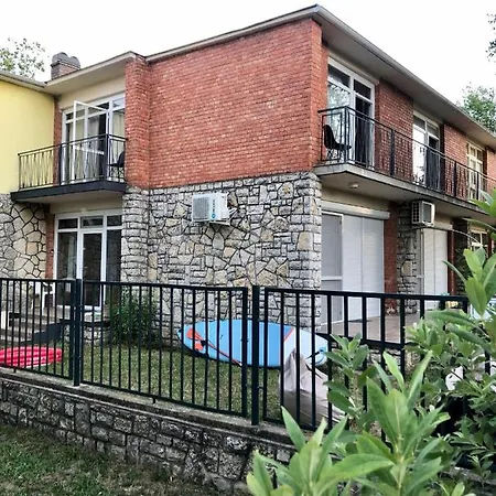 Crystal Spas Apartman-balaton Apartment Zamardi